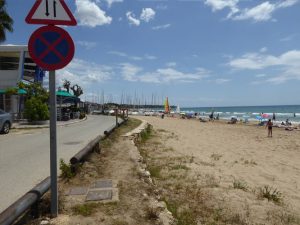 beach-and-bar